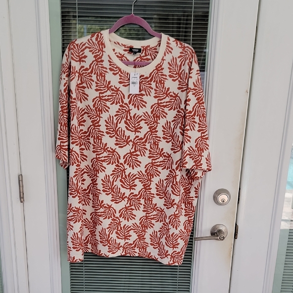Express Other - NWT Express Pima Cotton Graphic T Cream Top with Rust Leaf Print Sz XXL